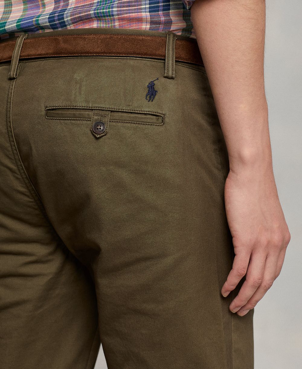 Men's Straight-Fit Stretch Chino Pants