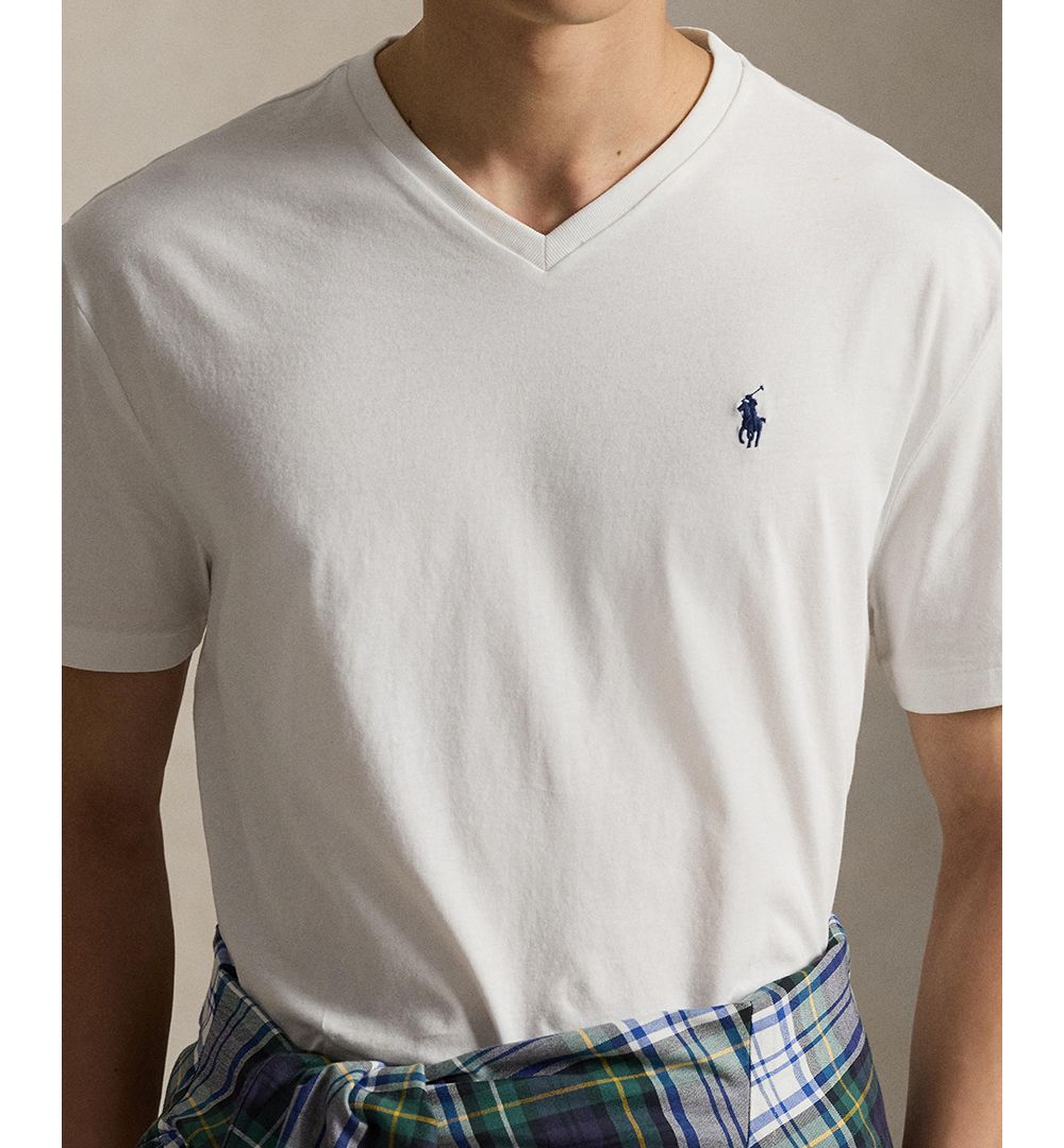 Men's Classic-Fit V-Neck T-Shirt
