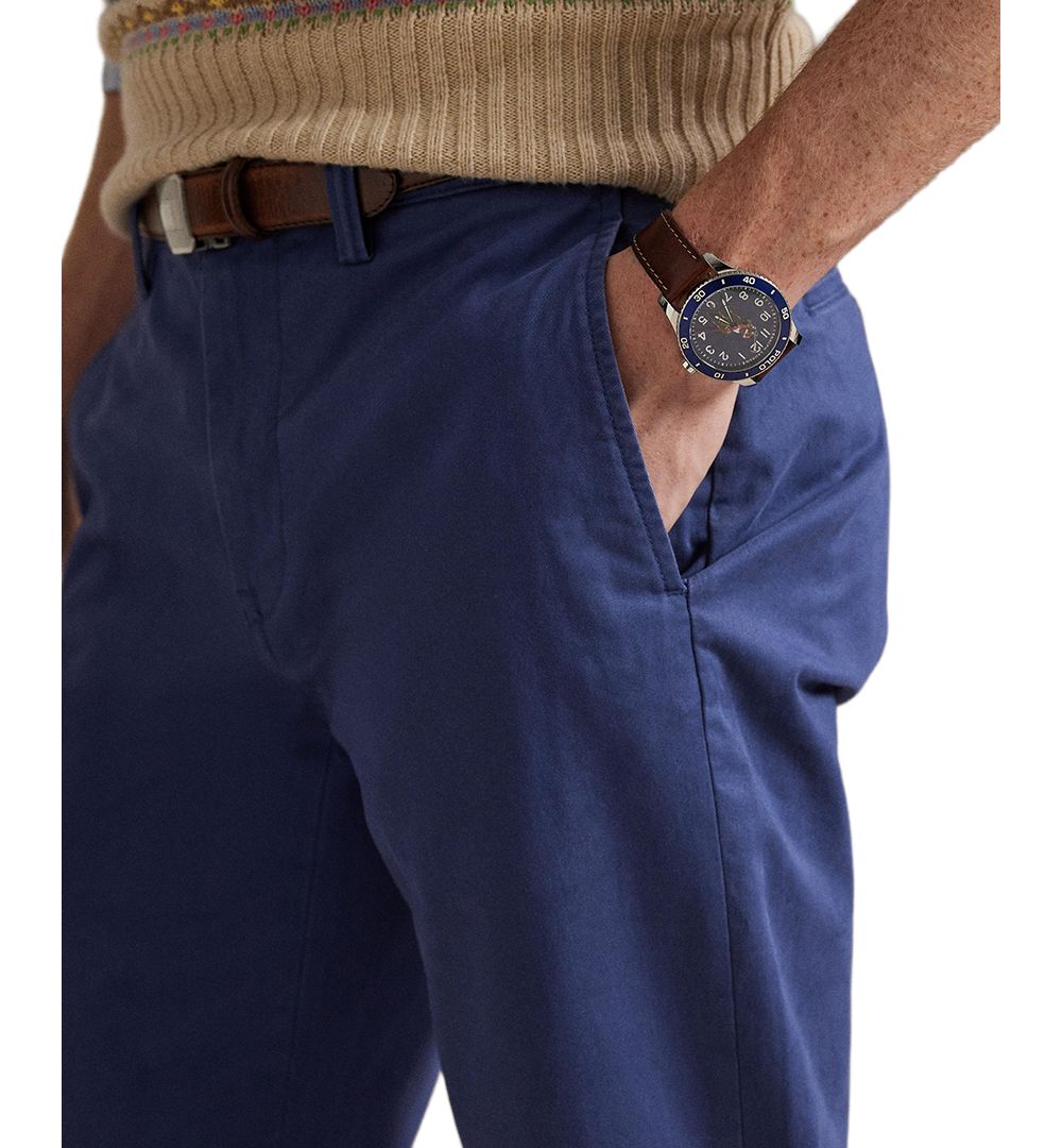Men's Straight-Fit Stretch Chino Pants