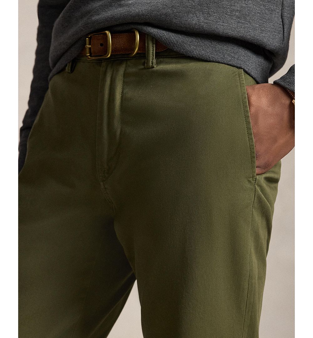 Men's Straight-Fit Stretch Chino Pants