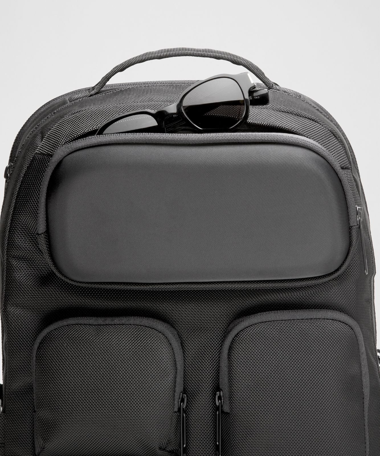 Cruiser Backpack 26L *Updated Black/Graphite Grey