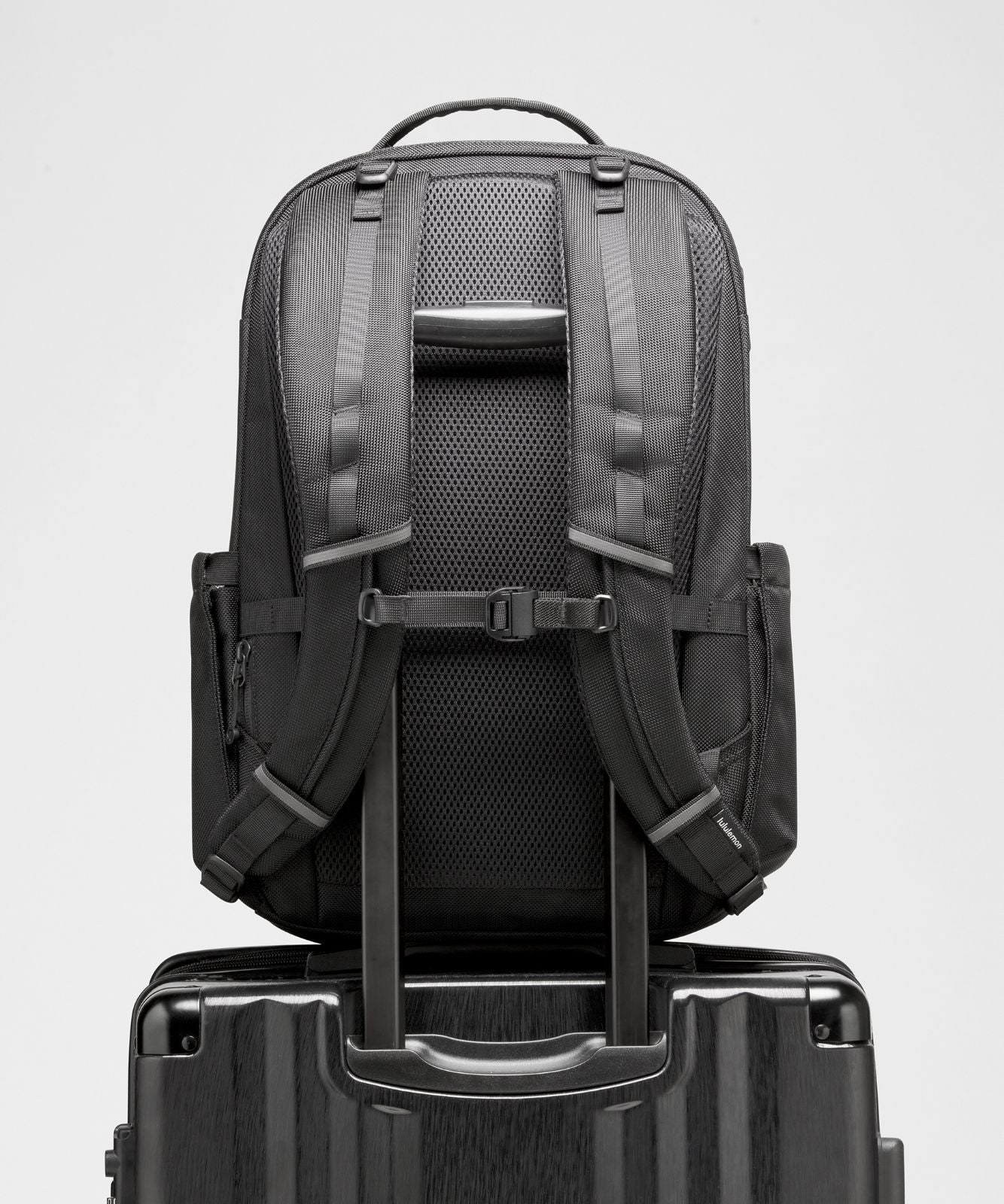 Cruiser Backpack 26L *Updated Black/Graphite Grey