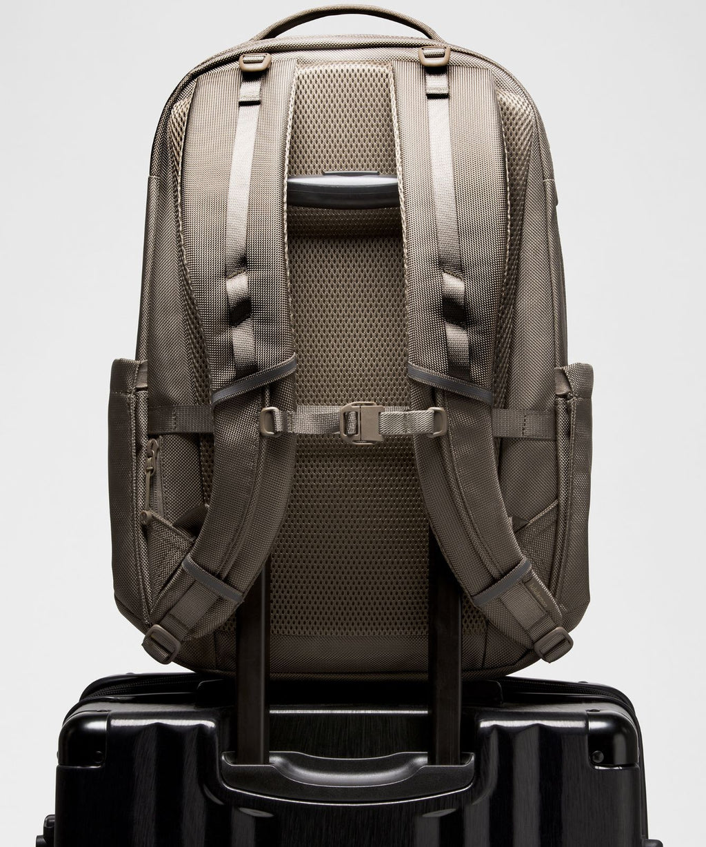 Cruiser Backpack 26L *Updated Nomad/Wacky Khaki