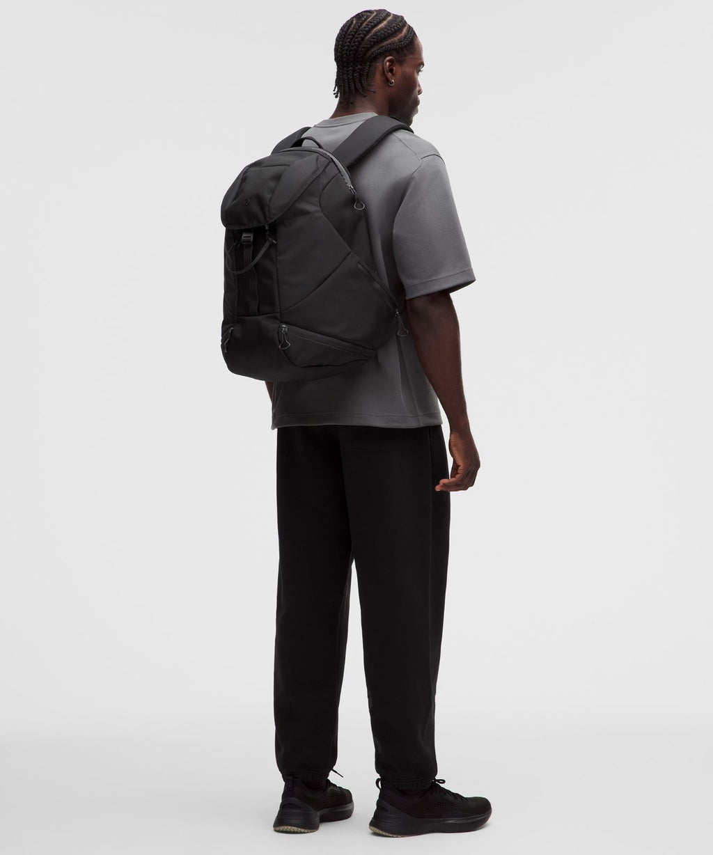 Daily Dispatch Backpack 28L Black