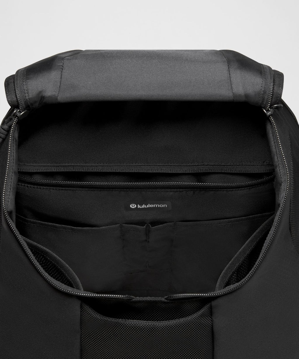 Daily Dispatch Backpack 28L Black