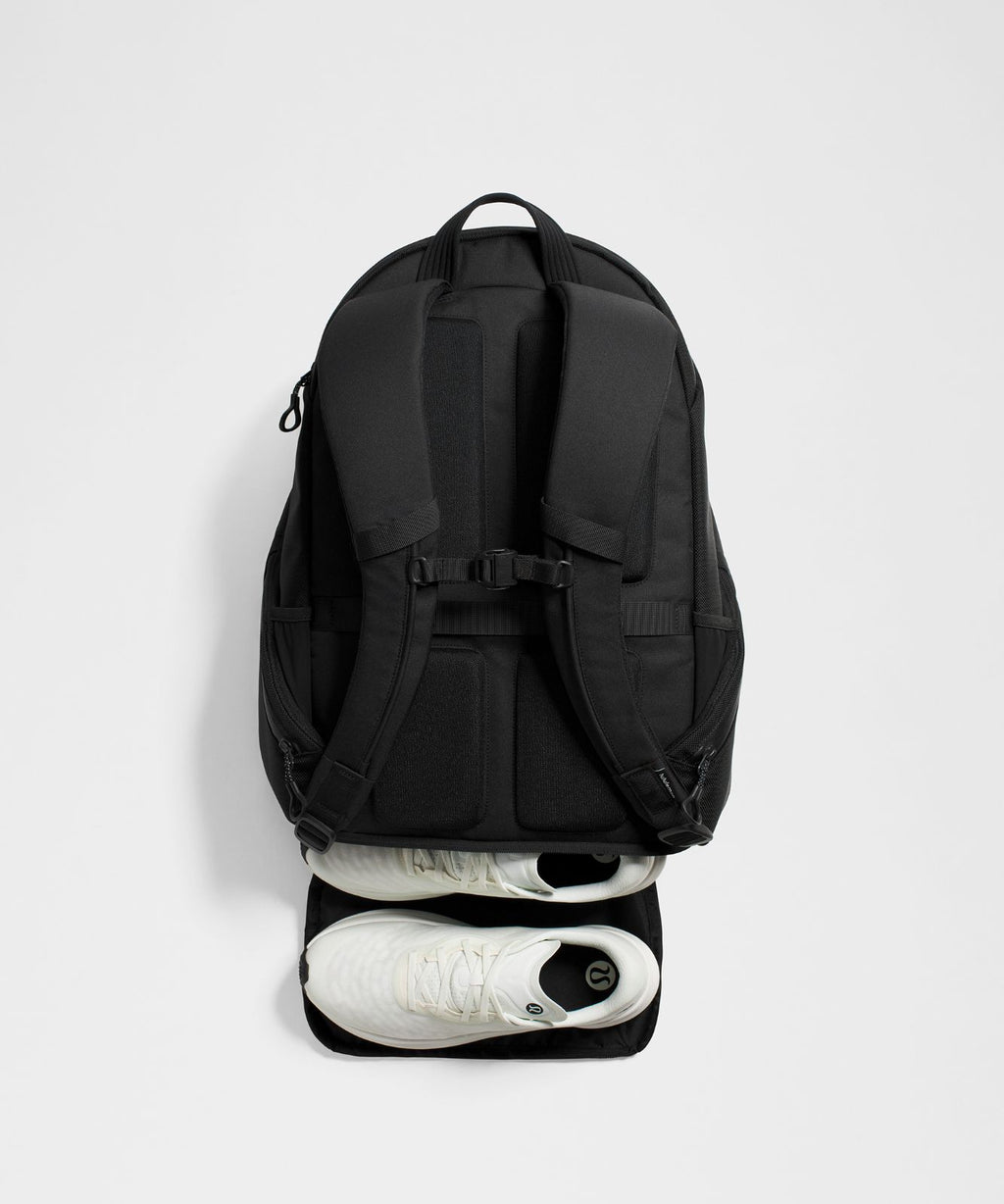 Daily Dispatch Backpack 28L Black