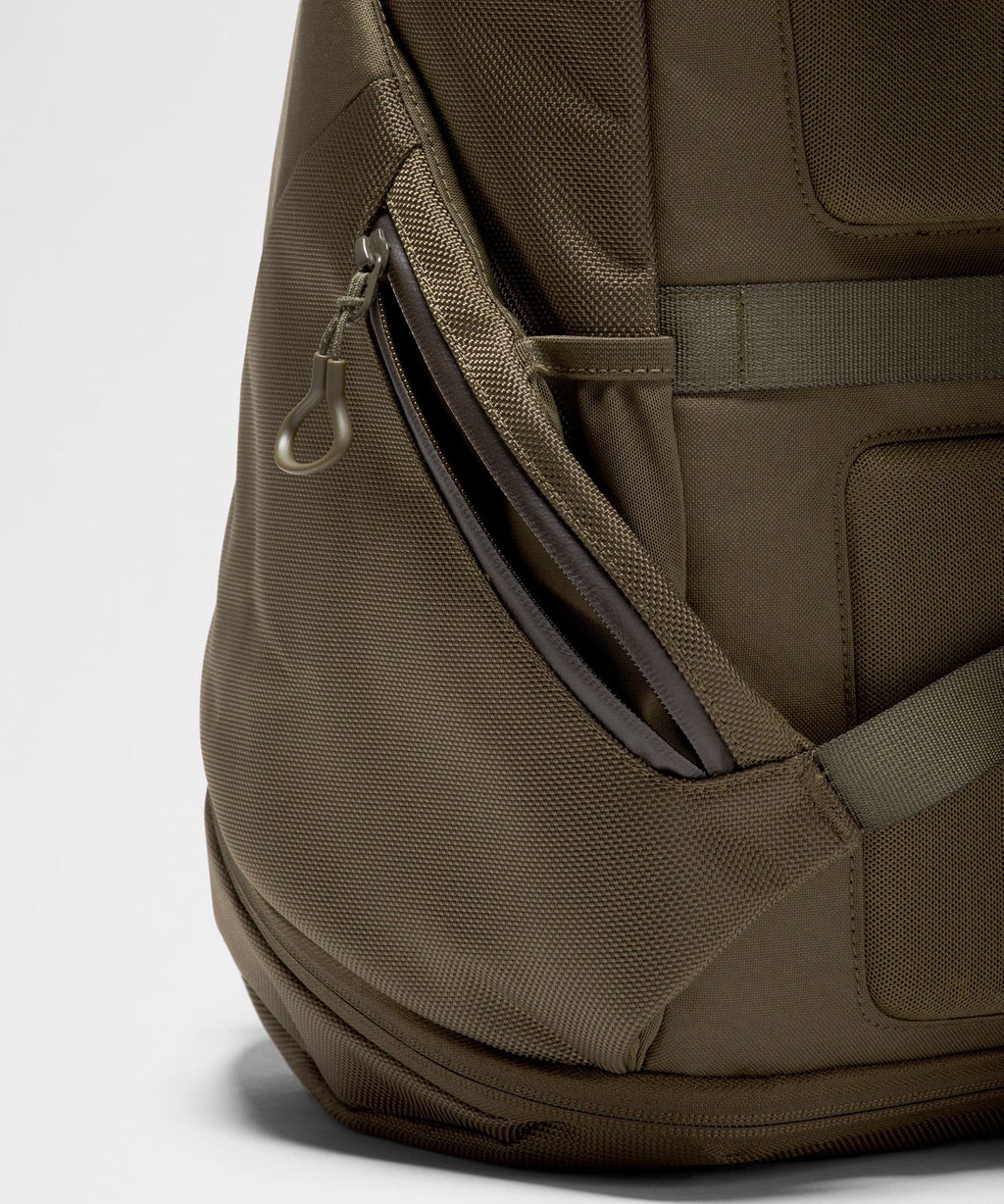 Daily Dispatch Backpack 28L Olive Brown