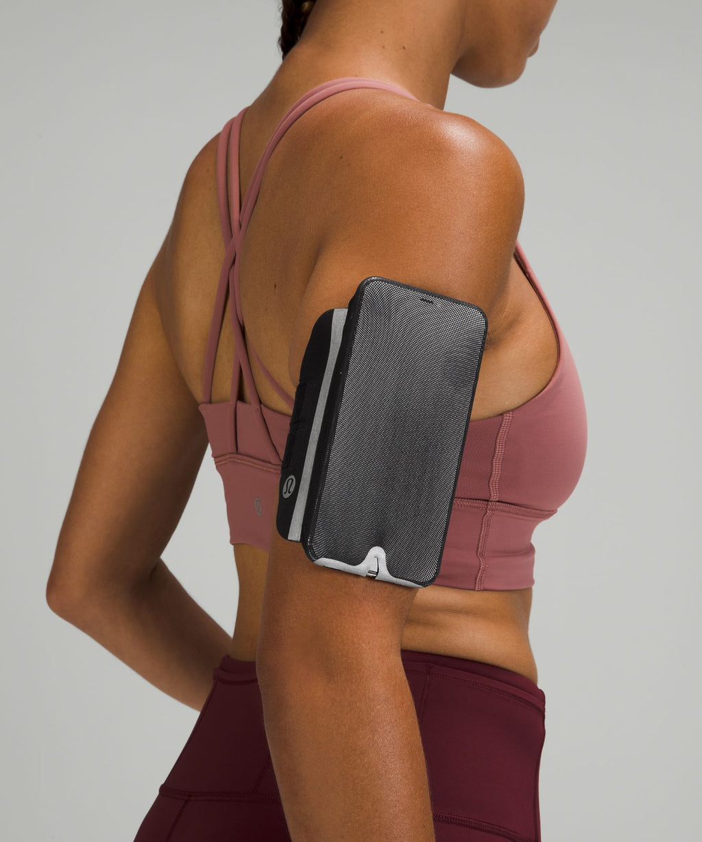 Fast and Free Running Armband Black