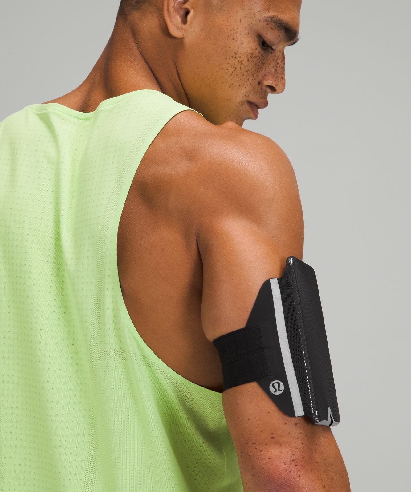 Fast and Free Running Armband Black