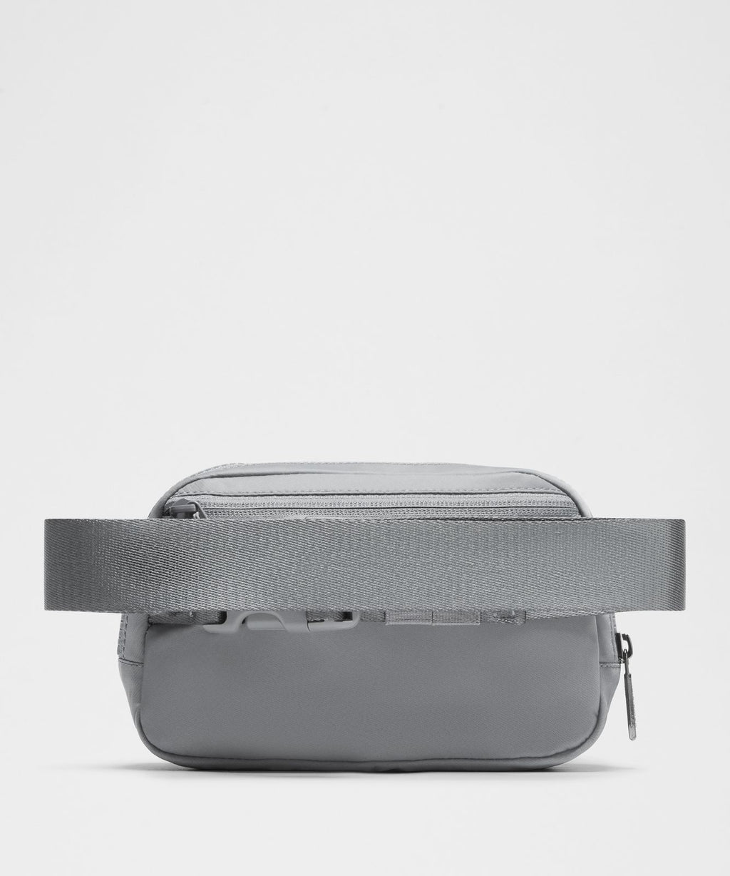 Everywhere Belt Bag 1L Asphalt Grey