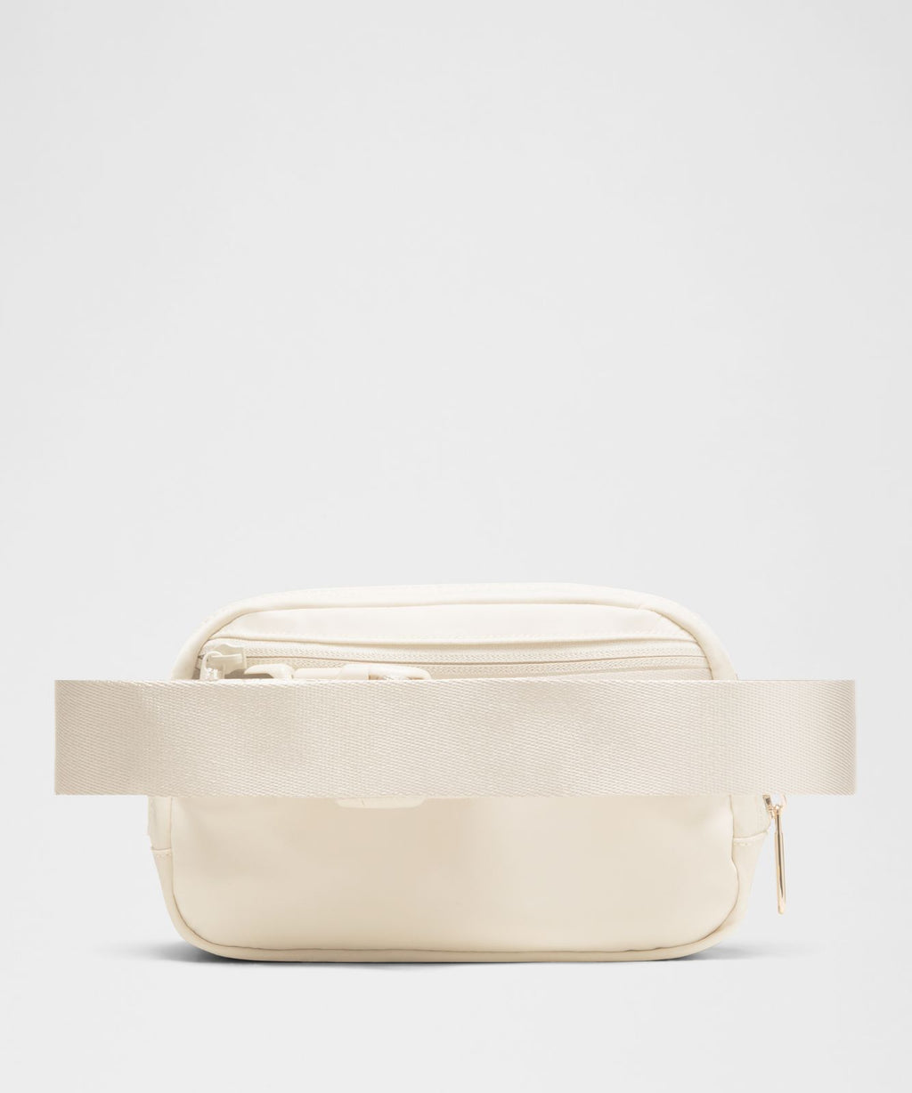 Everywhere Belt Bag 1L Light Ivory/Gold
