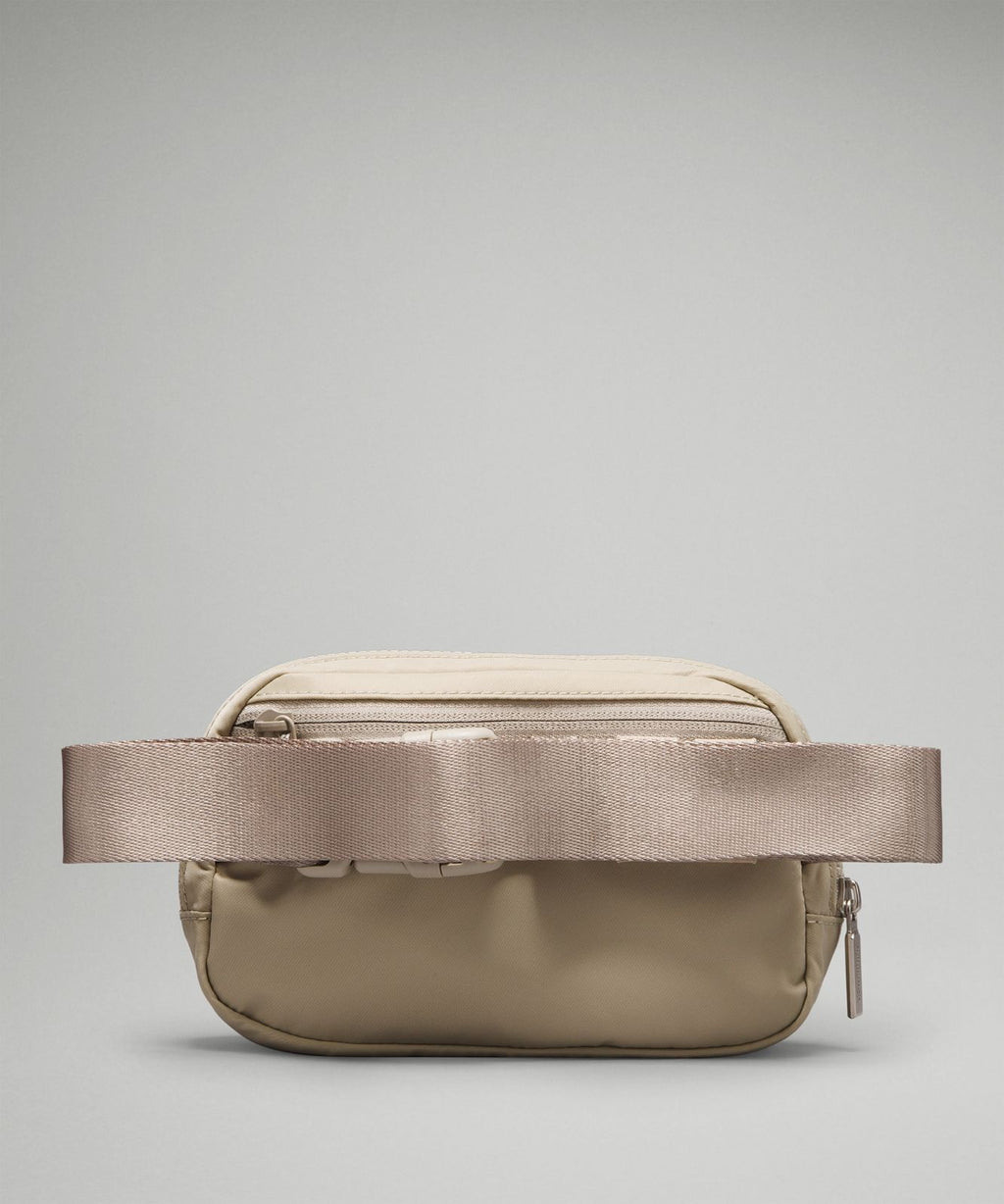Everywhere Belt Bag 1L Raw Linen