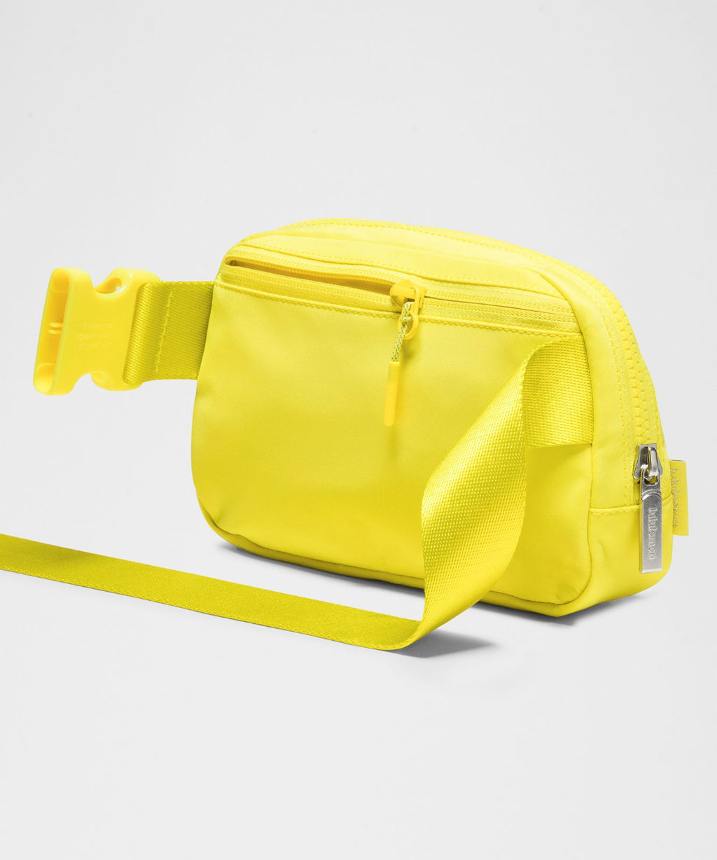 Everywhere Belt Bag 1L Daisy Glow