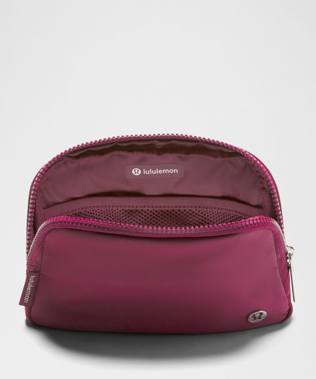 Everywhere Belt Bag 1L Raspberry Rave/Silver