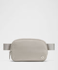 Everywhere Belt Bag 1L Hailstone Grey/Silver