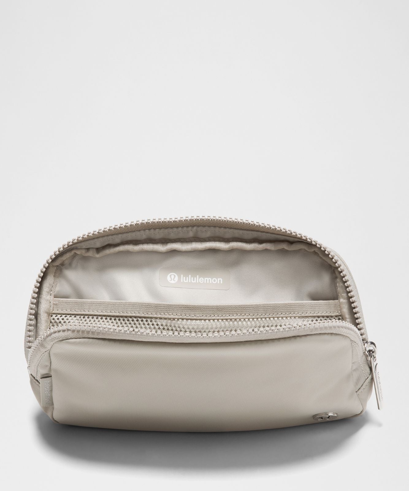 Everywhere Belt Bag 1L Hailstone Grey/Silver