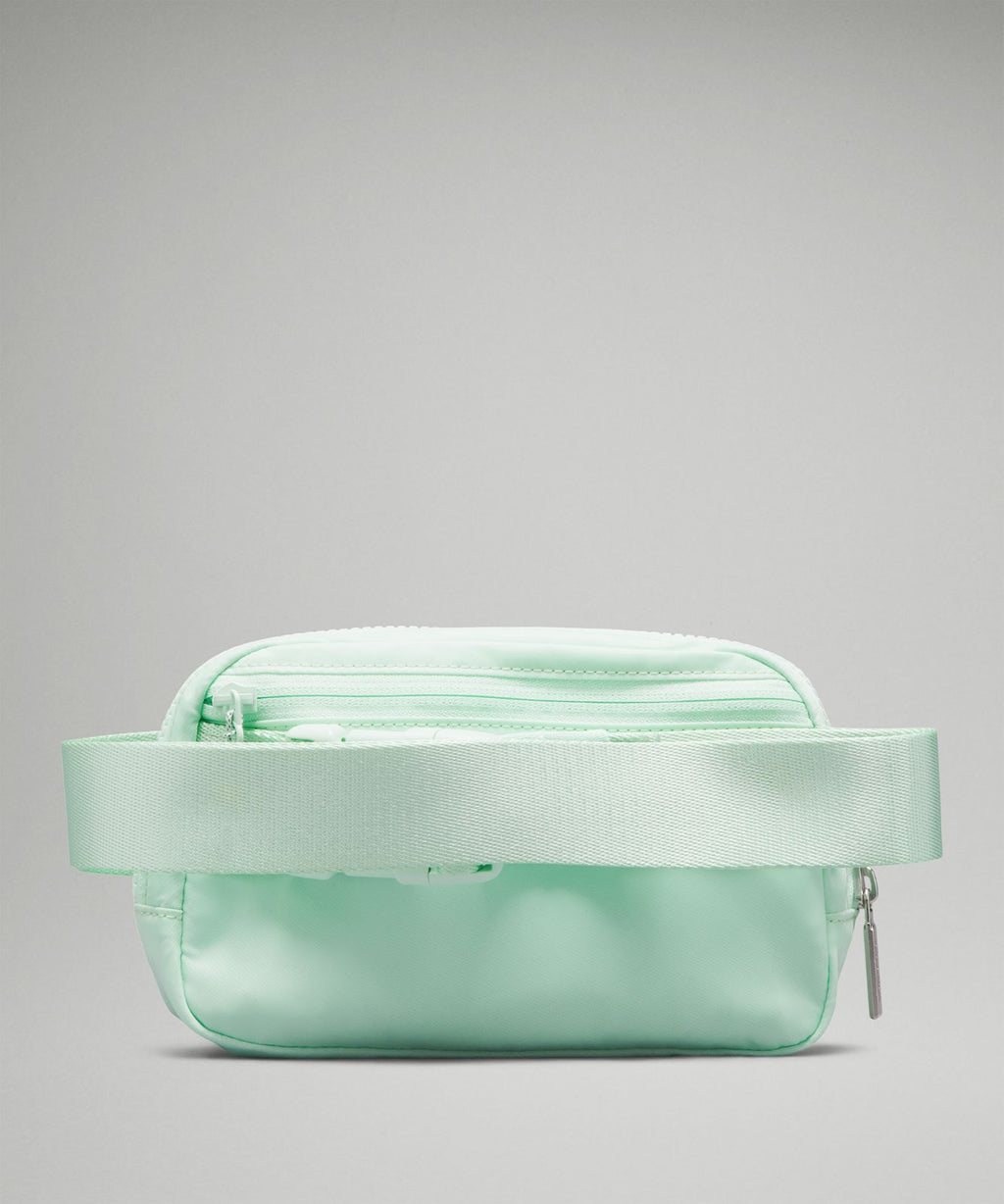 Everywhere Belt Bag 1L Mint Moment