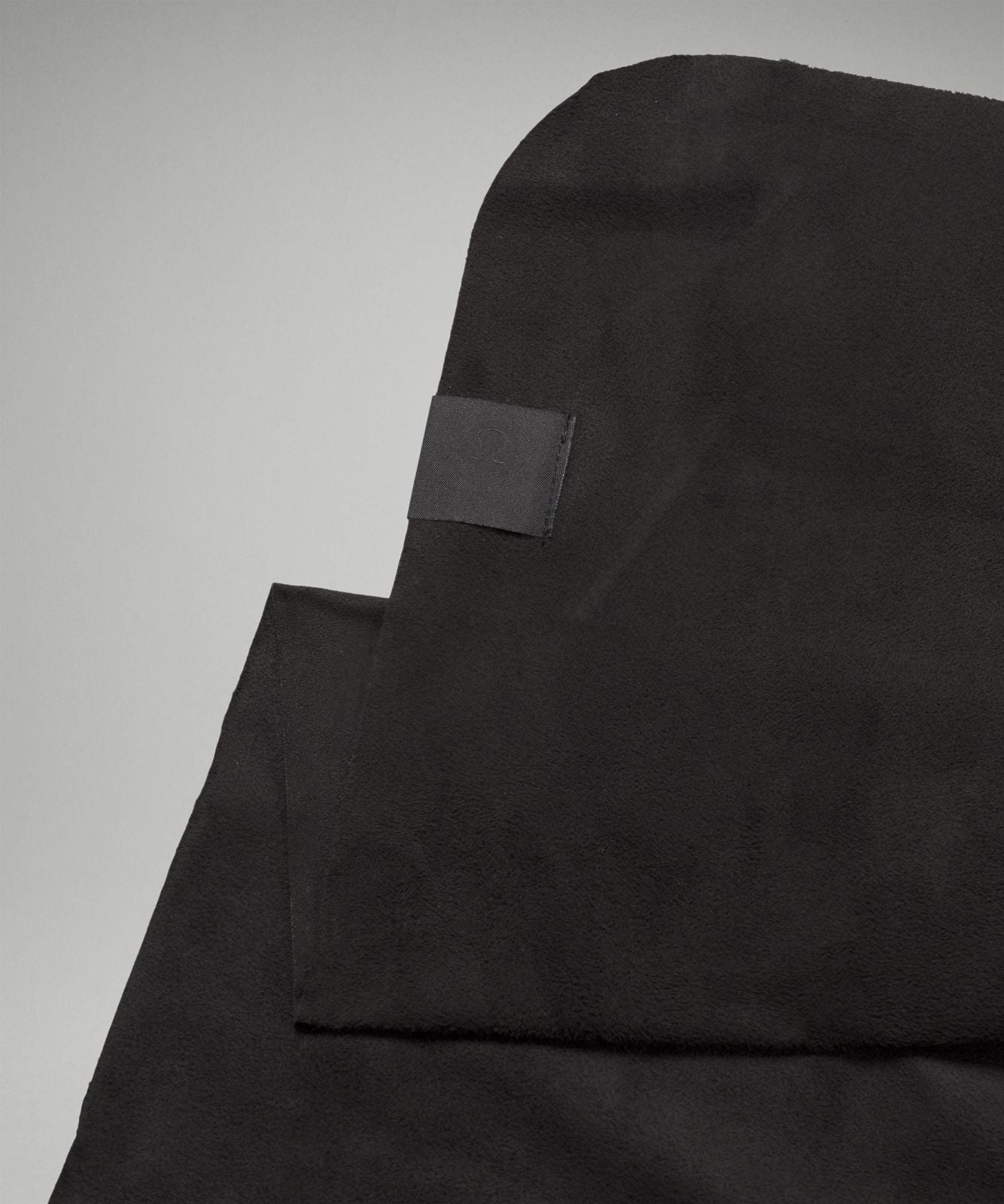 The Towel Black