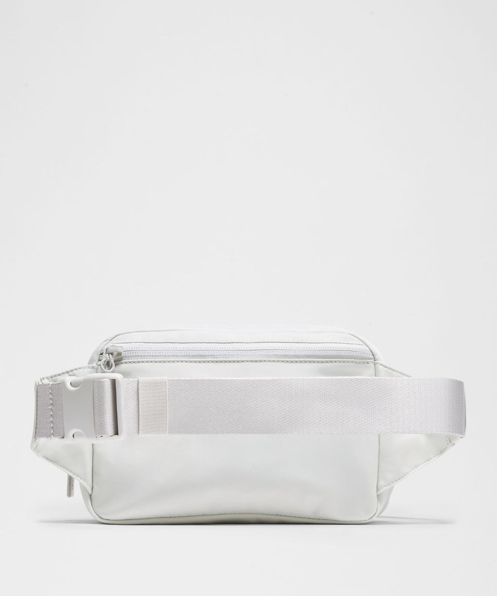 Everywhere Belt Bag Large 2L Vapor