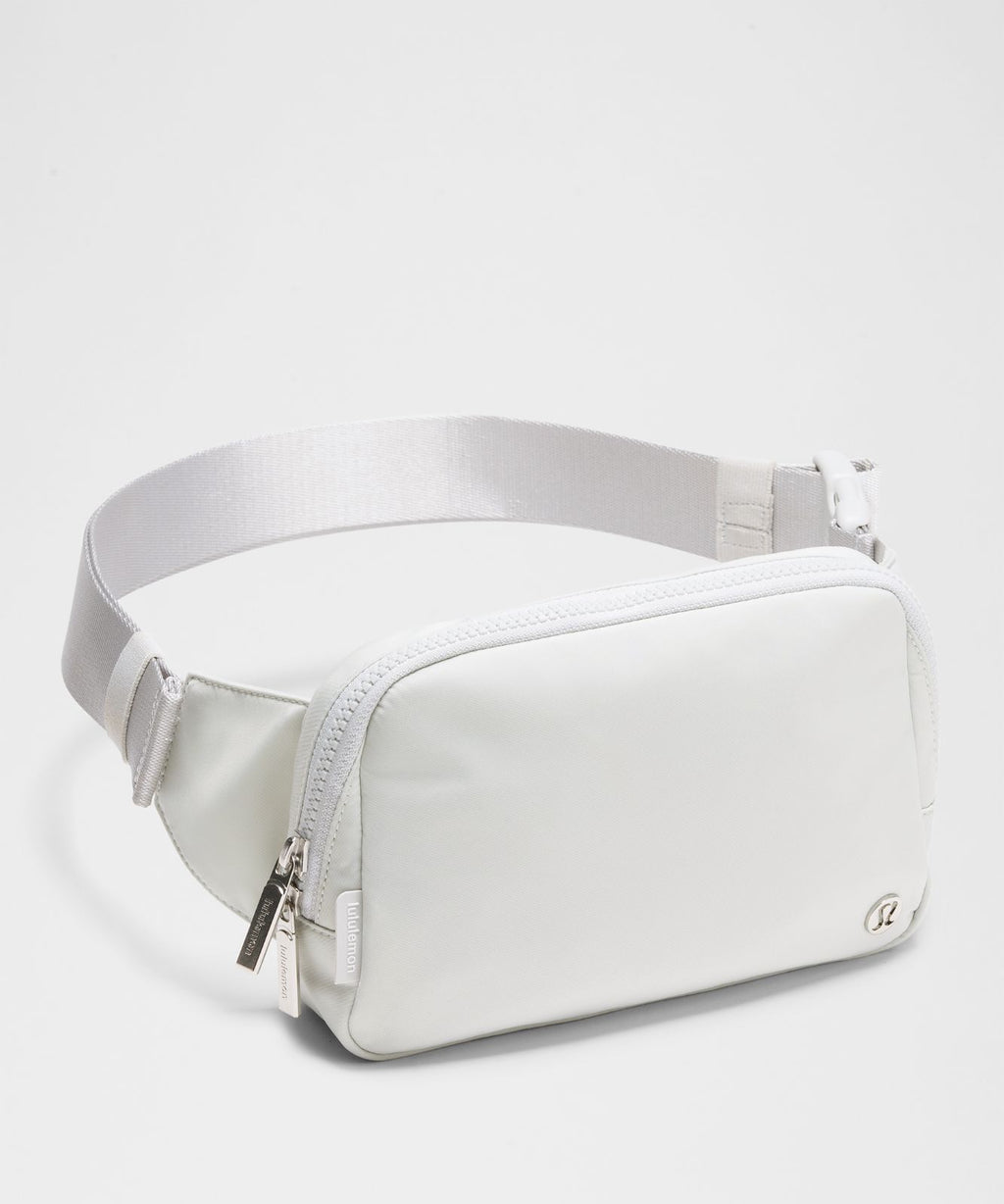 Everywhere Belt Bag Large 2L Vapor