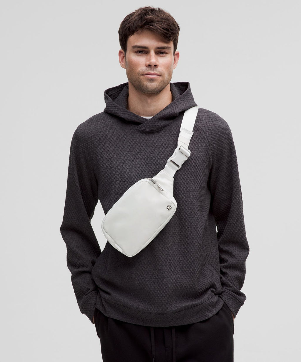 Everywhere Belt Bag Large 2L Vapor