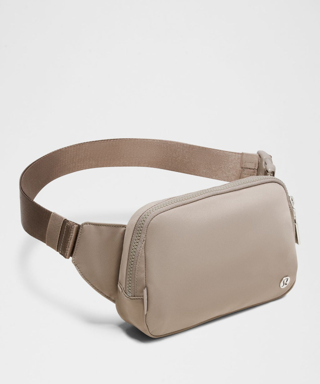 Everywhere Belt Bag Large 2L Warm Ash Grey
