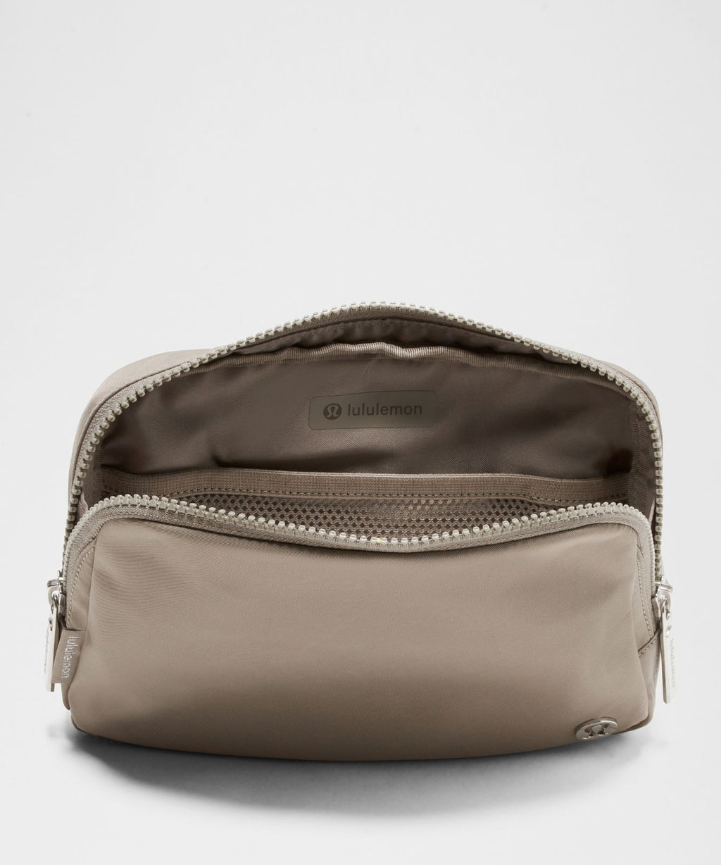 Everywhere Belt Bag Large 2L Warm Ash Grey