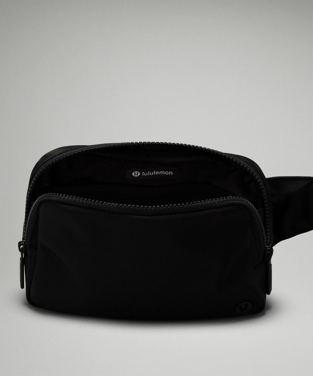 Everywhere Belt Bag Large 2L Black/Black