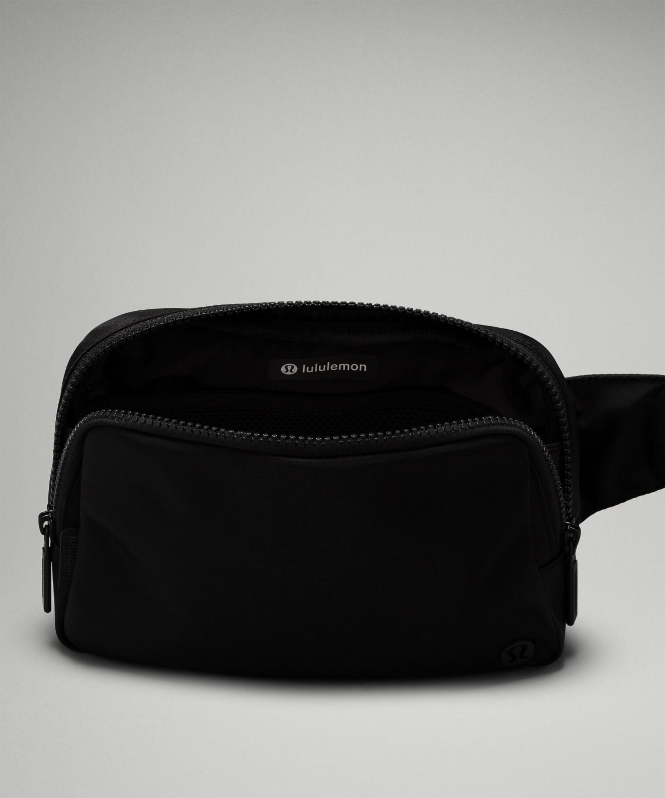Everywhere Belt Bag Large 2L Black/Black