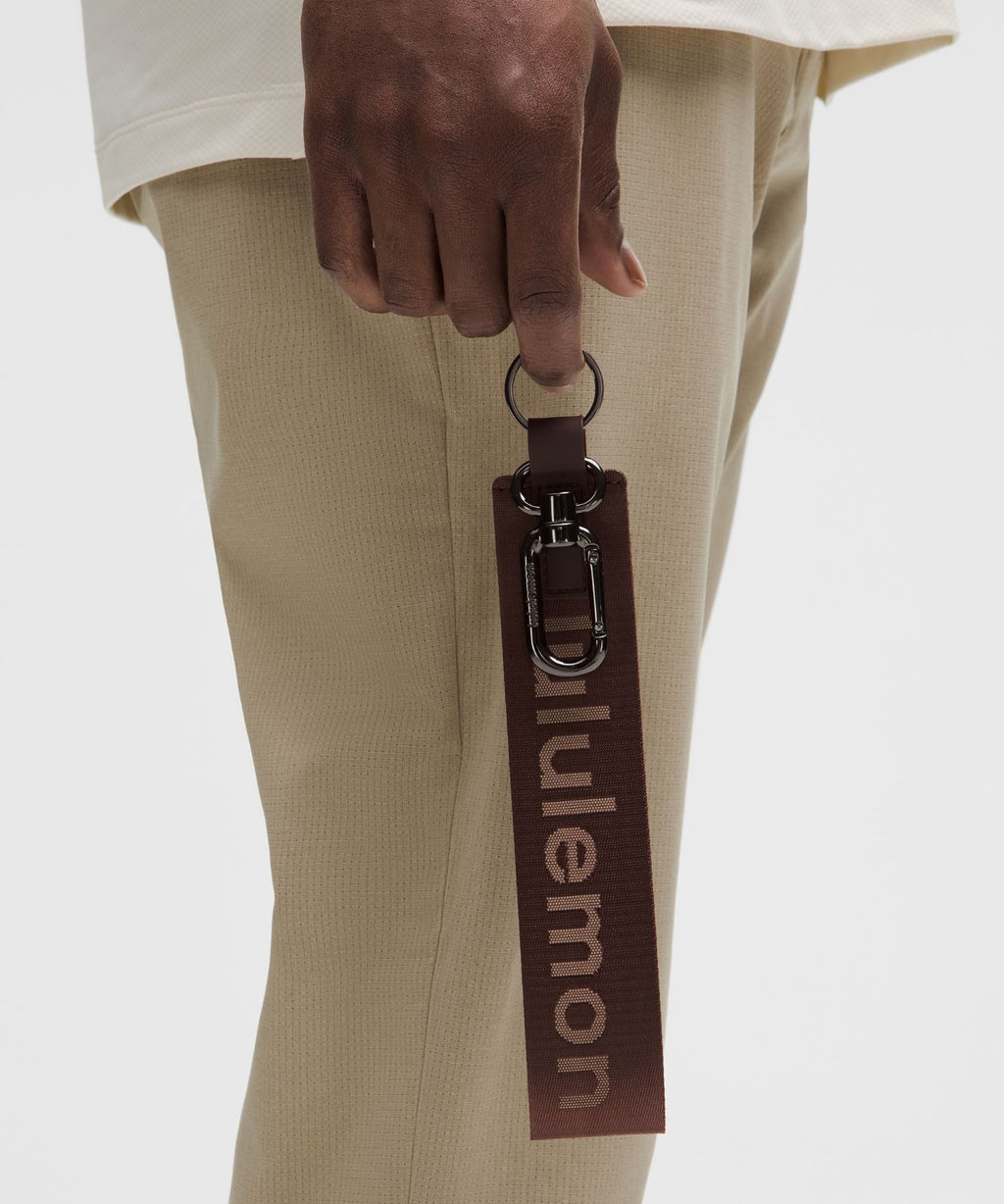 Never Lost Keychain Lava Cake/Sheer Oak
