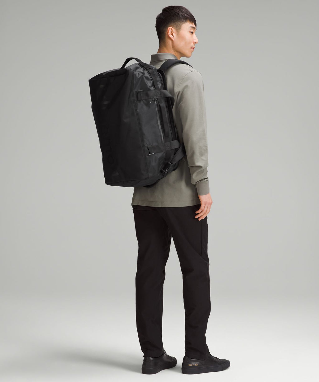 2-in-1 Travel Duffle Backpack 45L Black/Detours Welcome Emboss Black