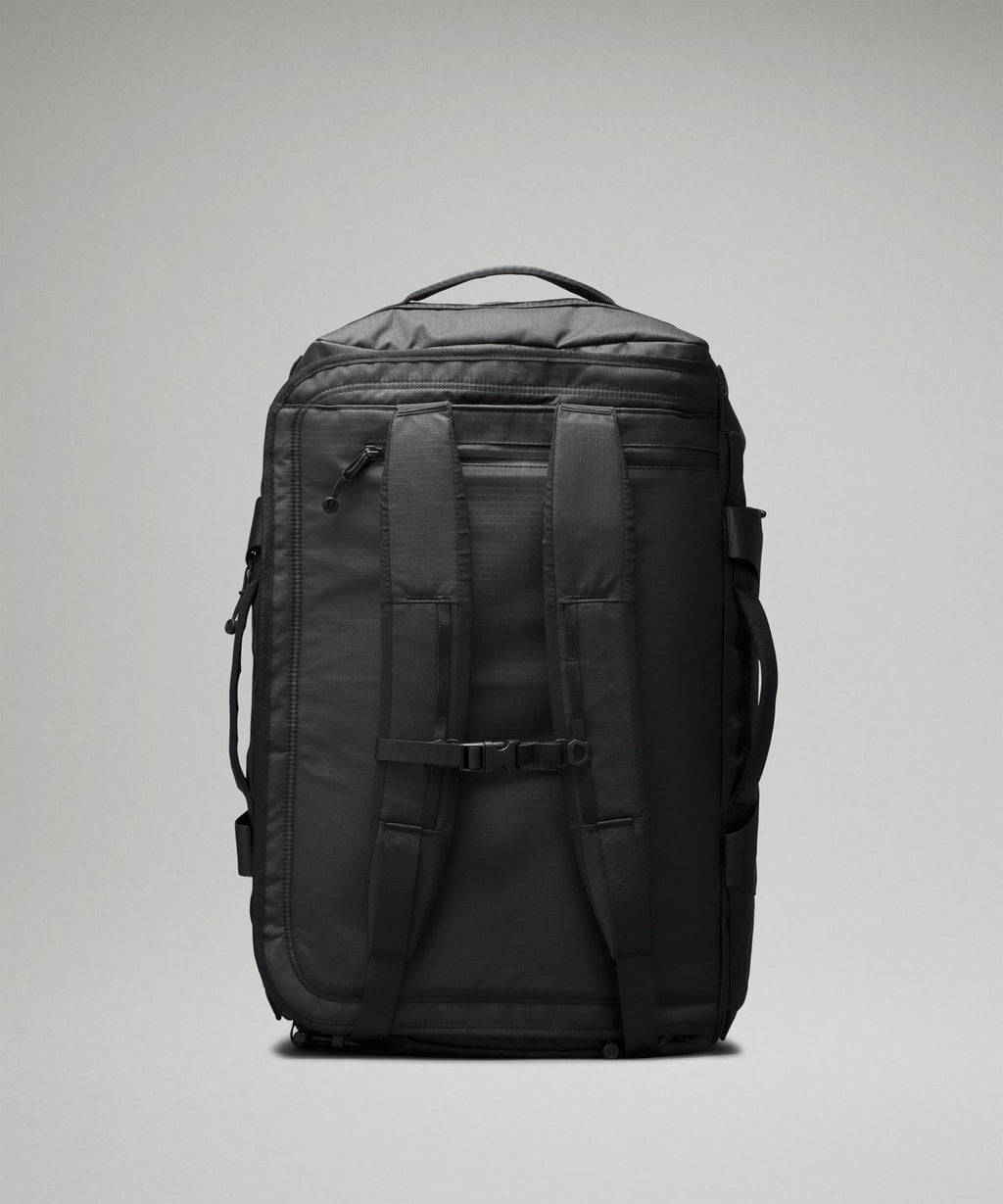 2-in-1 Travel Duffle Backpack 45L Black/Detours Welcome Emboss Black