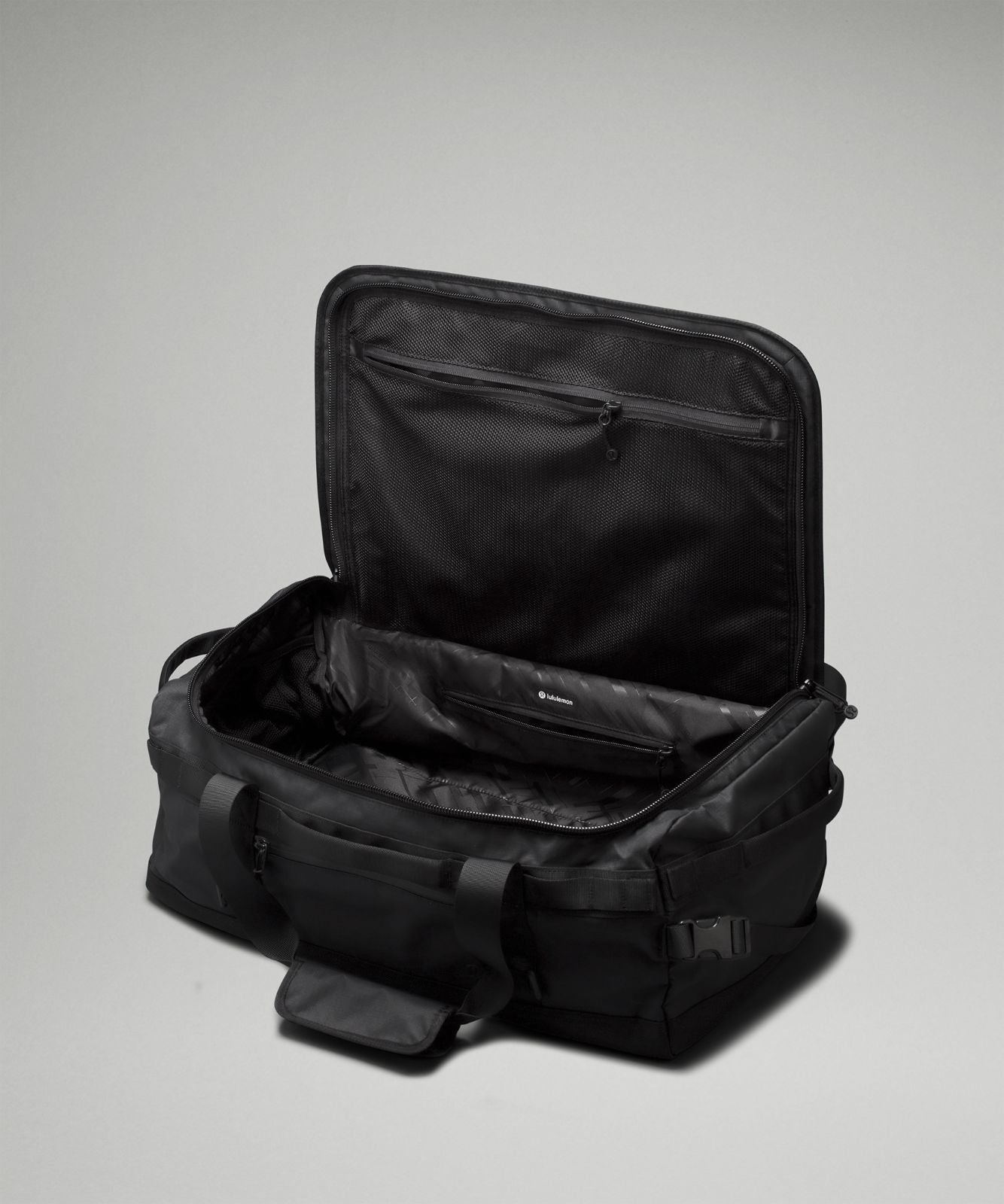 2-in-1 Travel Duffle Backpack 45L Black/Detours Welcome Emboss Black