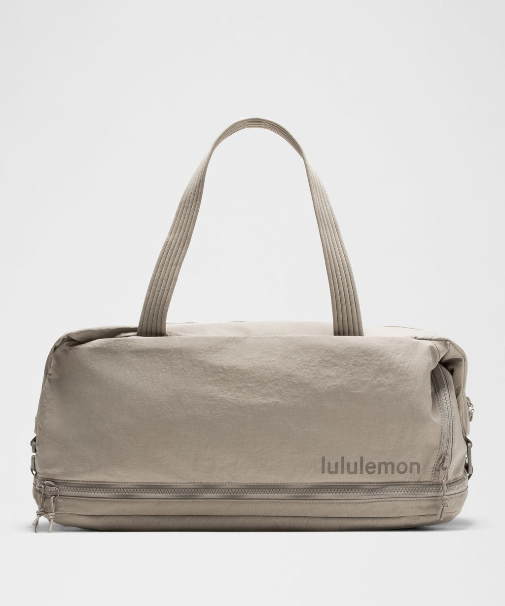 3-in-1 Gym Duffle Bag 30L Warm Ash Grey/Sheer Oak