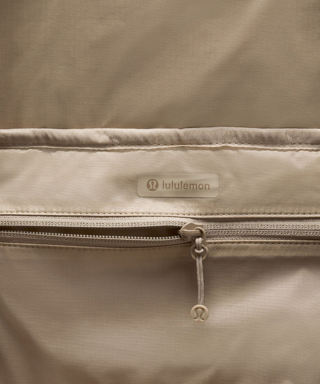 3-in-1 Gym Duffle Bag 30L Warm Ash Grey/Sheer Oak