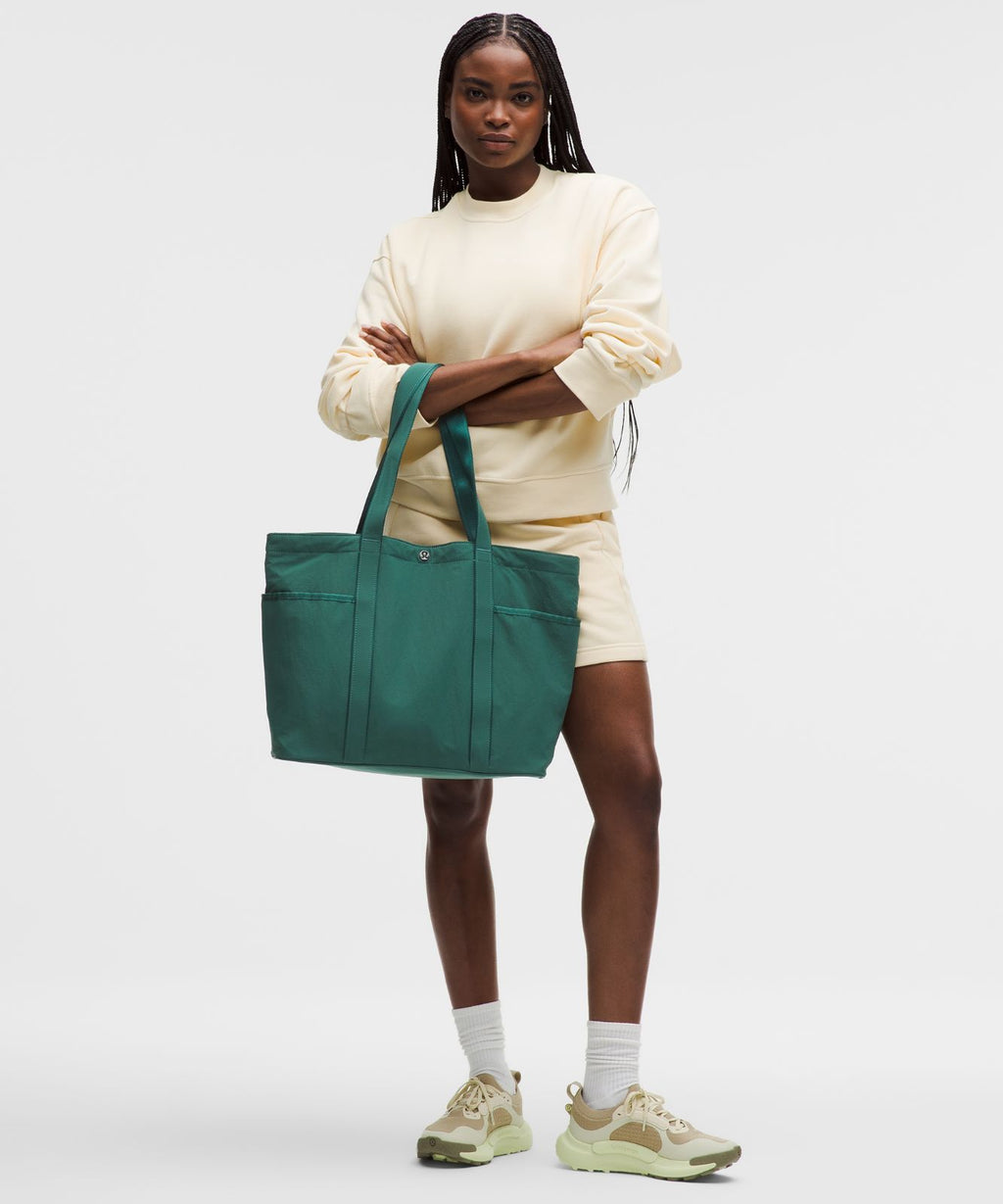Daily Multi-Pocket Tote Bag 20L Deep Marina