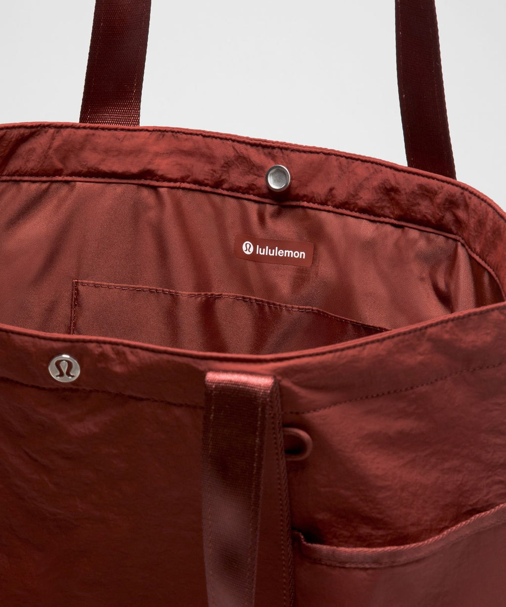 Daily Multi-Pocket Tote Bag 20L Cranberry Charm