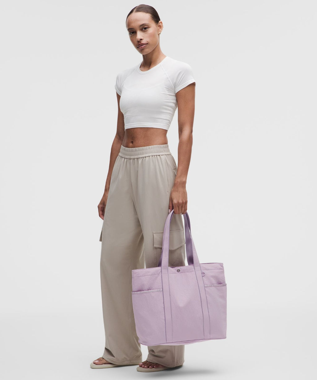 Daily Multi-Pocket Tote Bag 20L Lilac Play