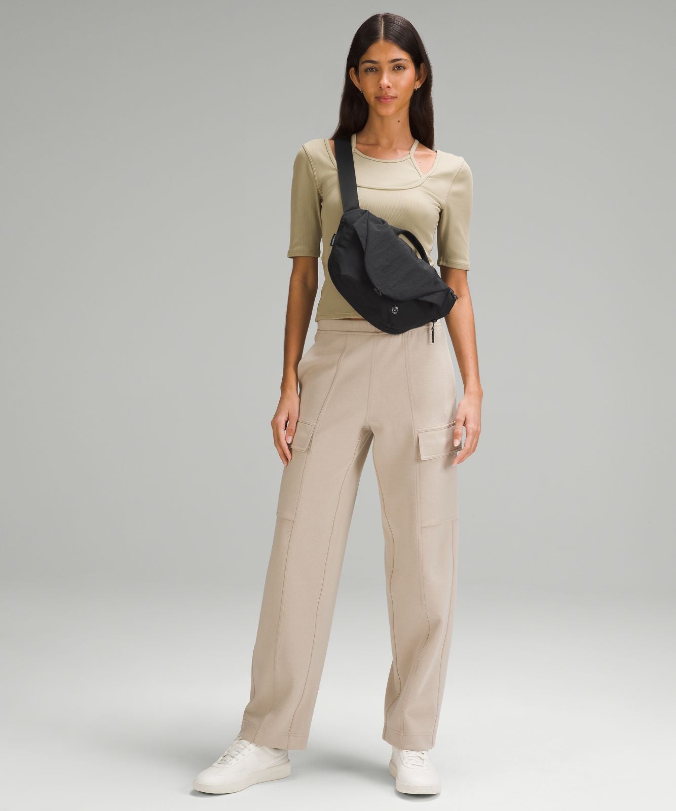Curved Crossbody Bag 3L Black