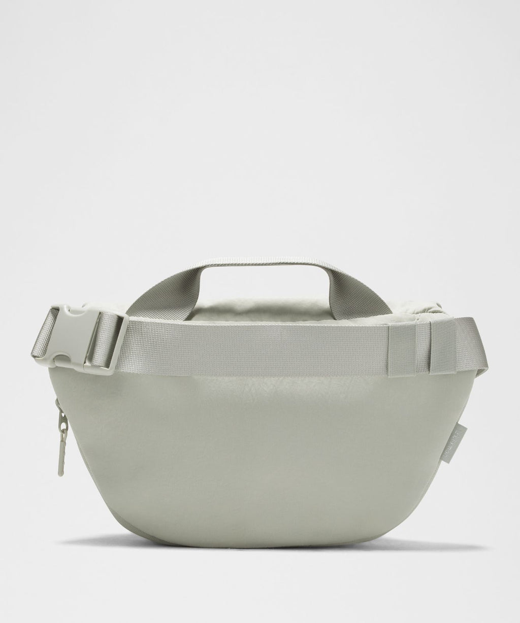 Curved Crossbody Bag 3L Meadow Haze
