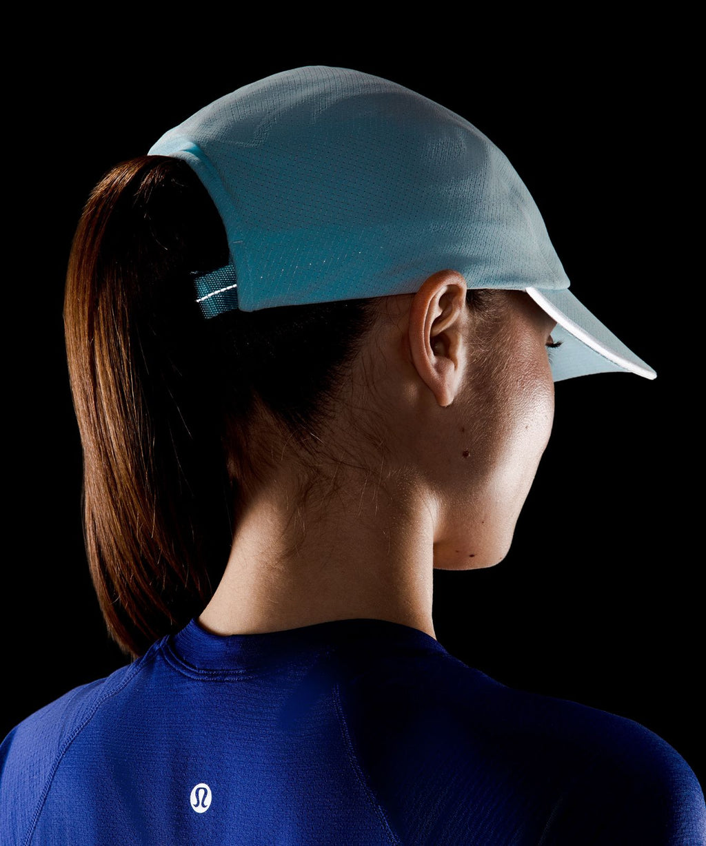 Fast and Free Running Hat *WovenAir Foam Cloud