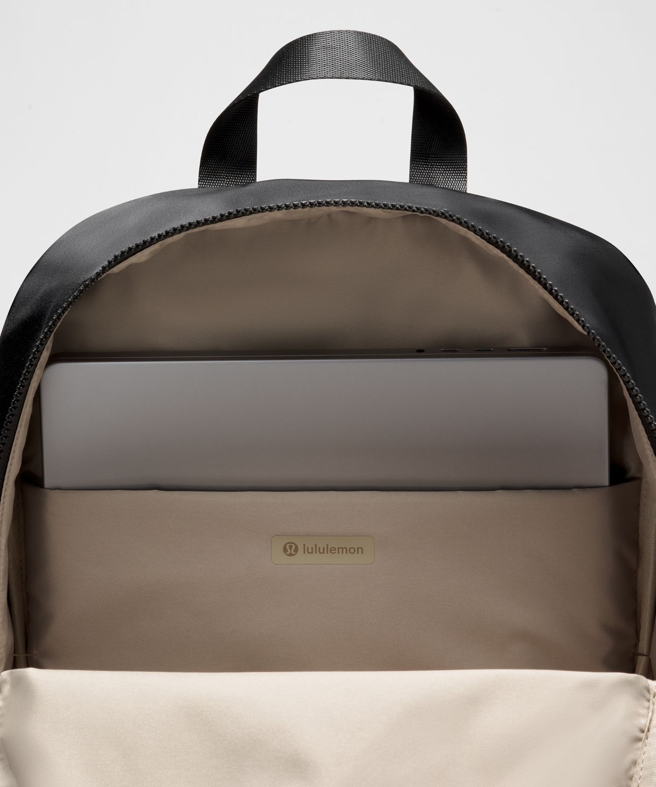 Everywhere Backpack 22L Black/Sheer Oak