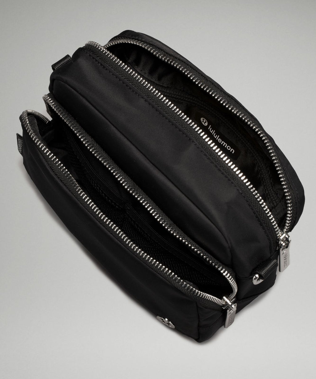 Everywhere Crossbody Bag 2L *Metal Hardware Black
