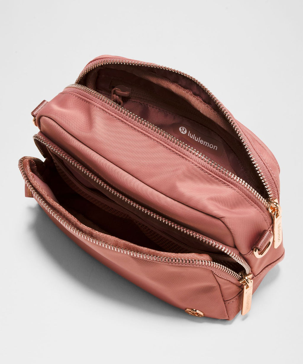 Everywhere Crossbody Bag 2L *Metal Hardware Spiced Chai/Rose Gold