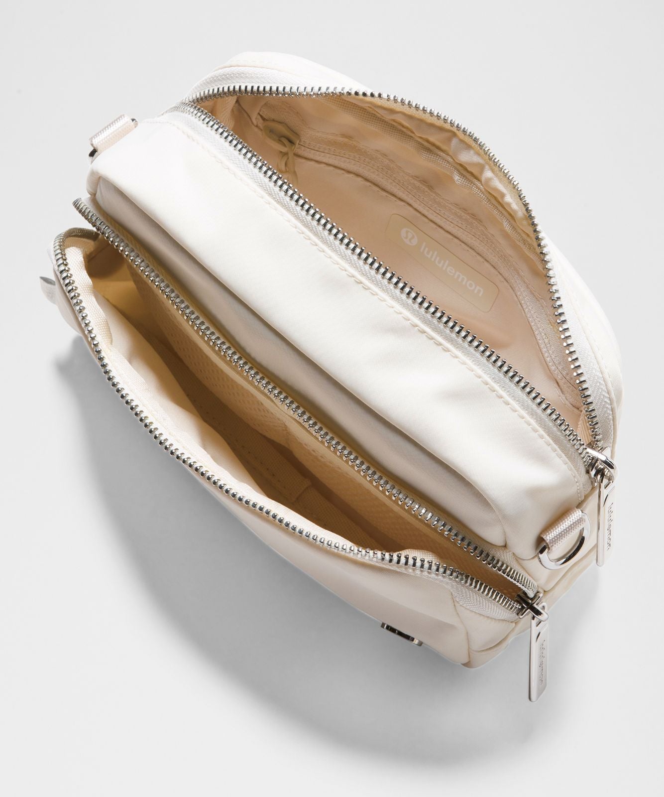 Everywhere Crossbody Bag 2L *Metal Hardware Light Ivory/Silver