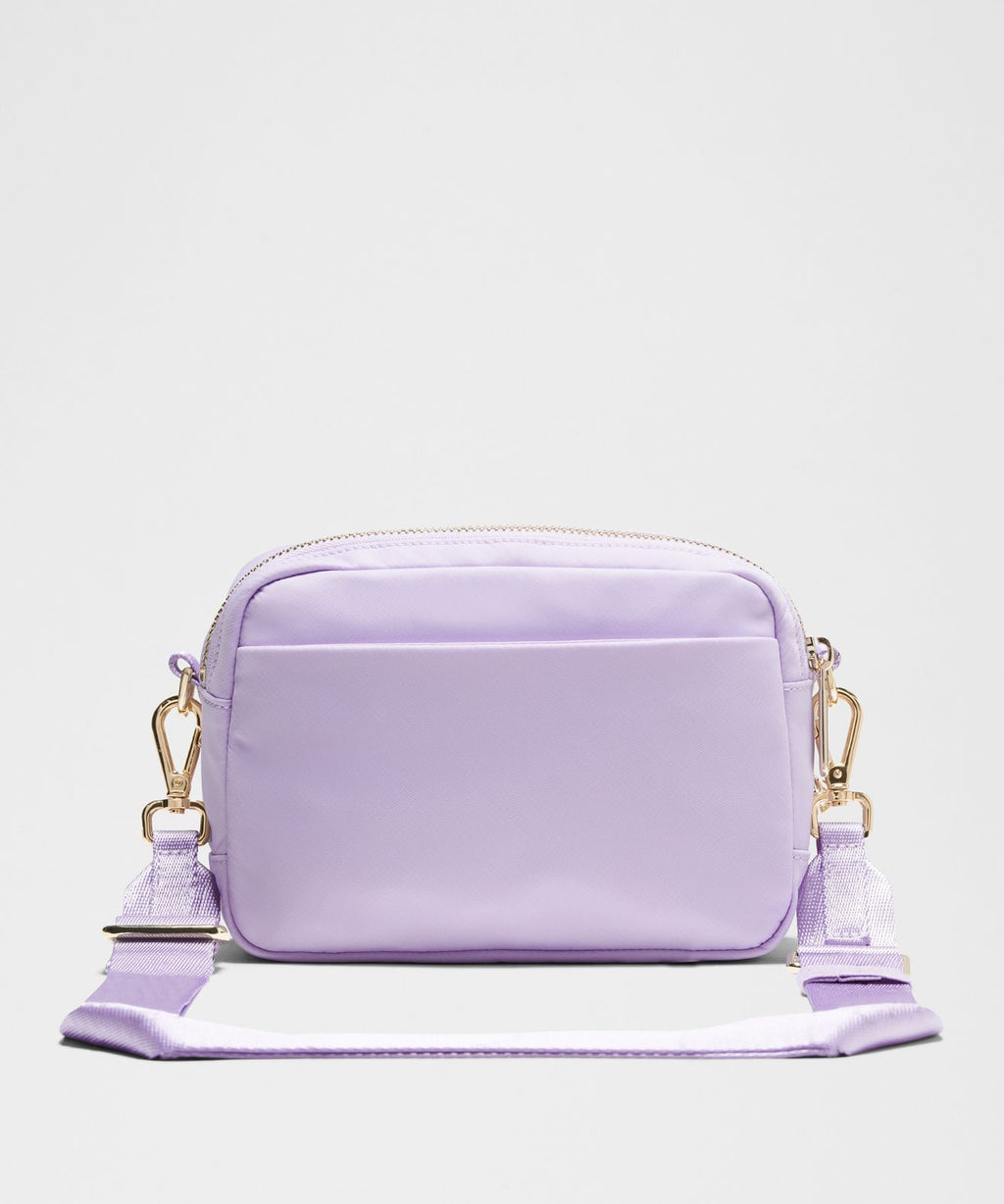 Everywhere Crossbody Bag 2L *Metal Hardware Lavender Frost/Gold