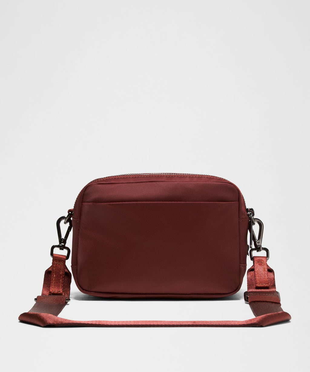 Everywhere Crossbody Bag 2L *Metal Hardware Rockwood/Gunmetal