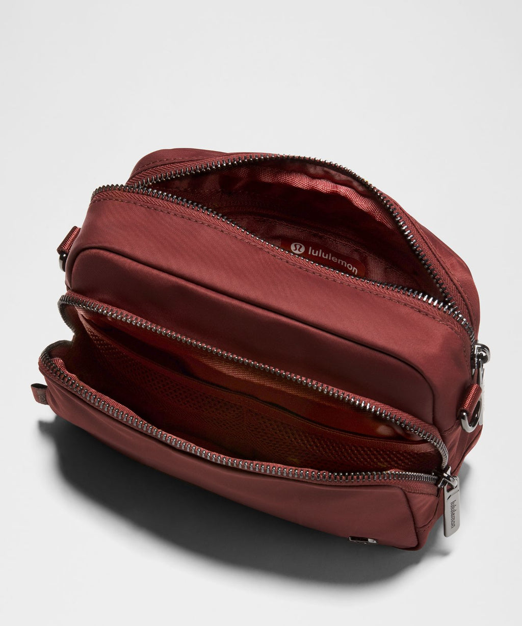 Everywhere Crossbody Bag 2L *Metal Hardware Rockwood/Gunmetal