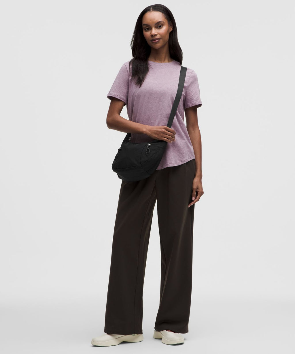 Slouchy Sling Bag 6L Black