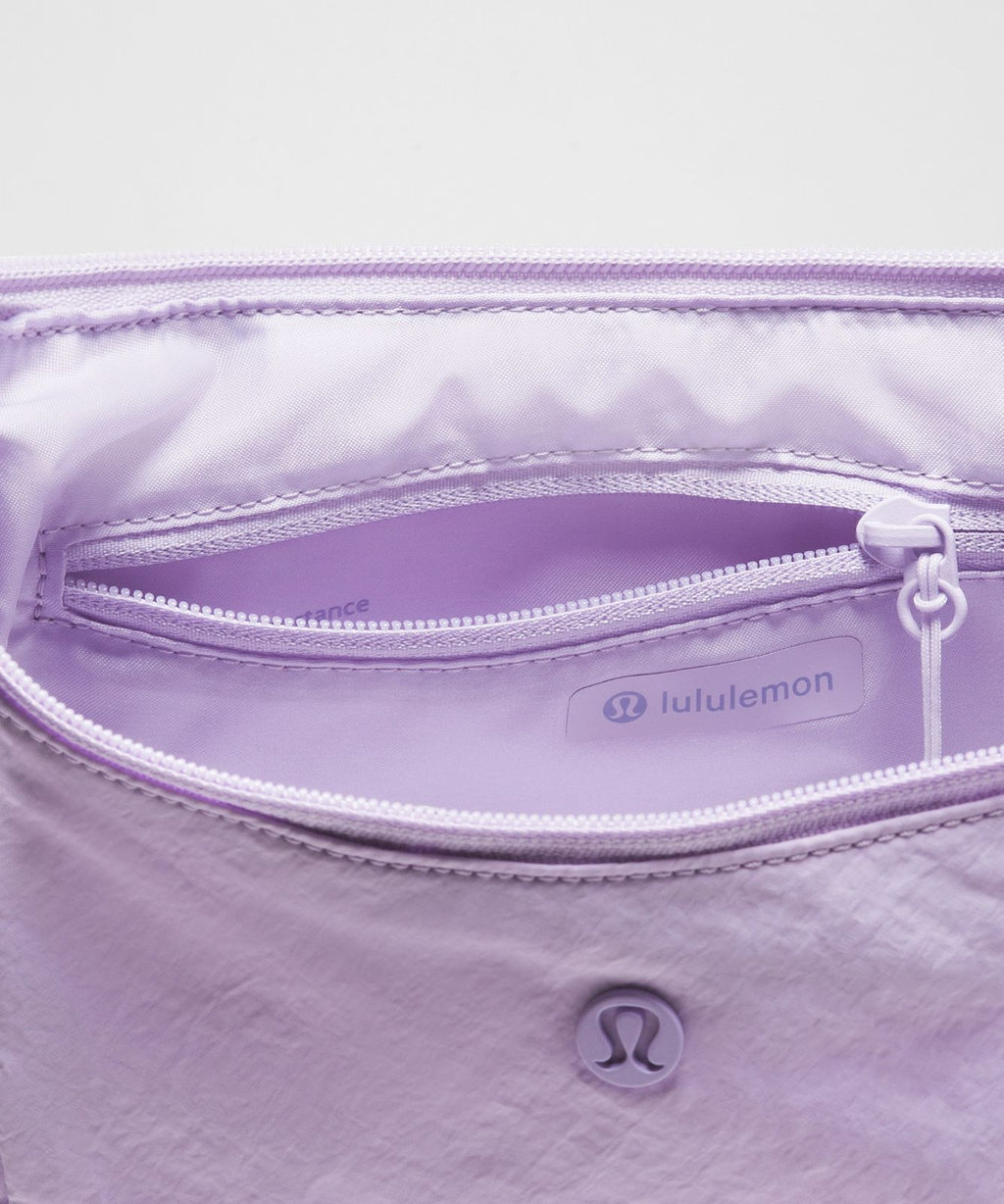 Slouchy Sling Bag 6L Lavender Frost